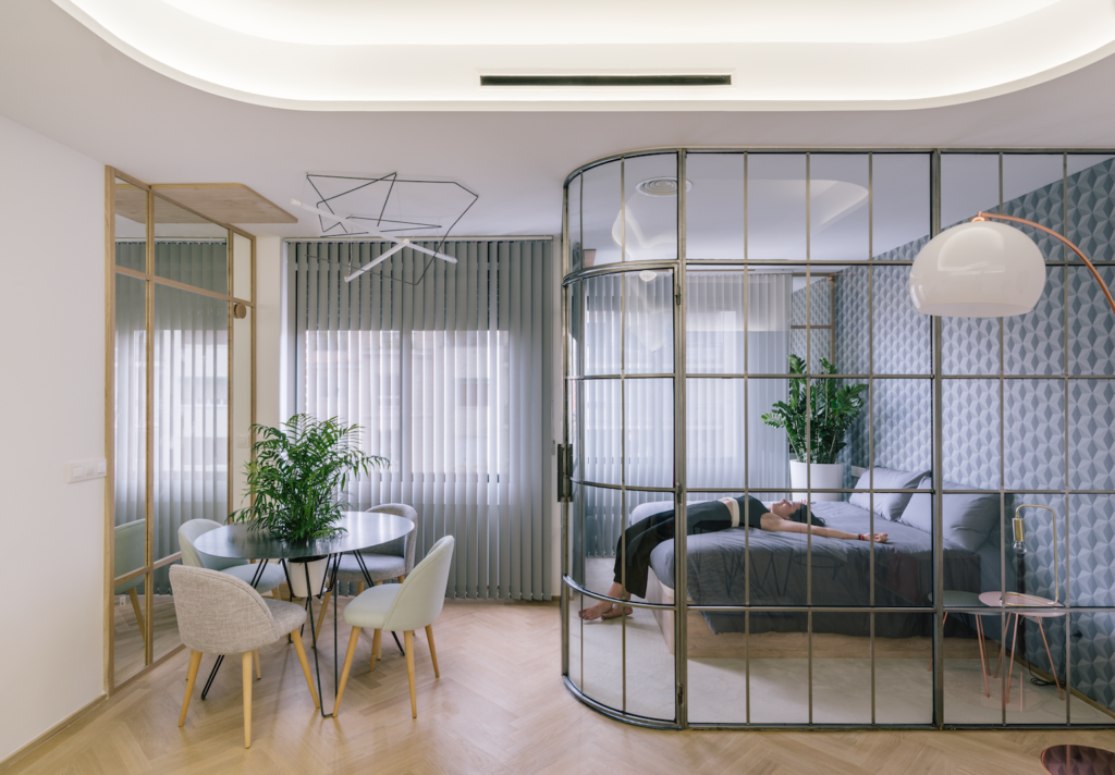 Glass: Transparency and Light
